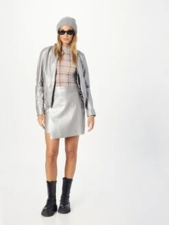 Maze Leren Jassen Tussenjas Dames Zilver 11 Maze Leren Jassen Tussenjas Dames Zilver -Winterkledingwinkel Voor Dames 229d81bce874de565d7cddc9d9efc97c