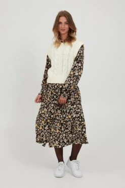 B.young Truien Zonder Mouwen Trui BYOTINKA SLIPOVER Dames Beige -Winterkledingwinkel Voor Dames 29aad56bde1d35e6be795b7c495288a1