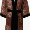 Ponchos & Kimonos Kimono ENZO Dames Zwart 1 Ponchos & Kimonos Kimono ENZO Dames Zwart -Winterkledingwinkel Voor Dames 3c69ff9dd91ad89276f914ac7bf74b3c