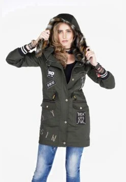 Cipo & Baxx Parkas Tussenparka Dames Kaki 11 Cipo & Baxx Parkas Tussenparka Dames Kaki -Winterkledingwinkel Voor Dames 62eb37b4a95b033b6ab4b41cf890b458