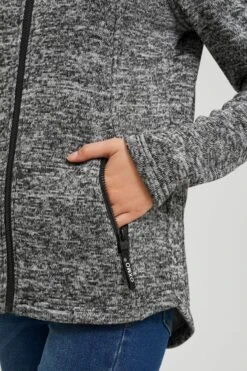 OXMO Outdoor Jassen Fleece Jas Kajsa Dames Zwart -Winterkledingwinkel Voor Dames 6b240a497a75a2326dc009548b904e99