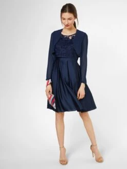 SWING Boleros Bolero Dames Marine -Winterkledingwinkel Voor Dames 6fbe0576b7903c39a1cf8dd8389db7fb