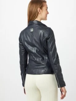 Freaky Nation Leren Jassen Tussenjas Dames Donkerblauw 10 Freaky Nation Leren Jassen Tussenjas Dames Donkerblauw -Winterkledingwinkel Voor Dames 76b07521d193138213782ba9708329c8