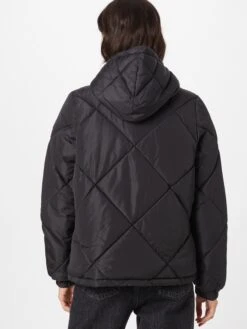 Selected Femme Gewatteerde Jassen Tussenjas Monika Dames Zwart -Winterkledingwinkel Voor Dames 822d9f46d477270d29ad97a32697a15c