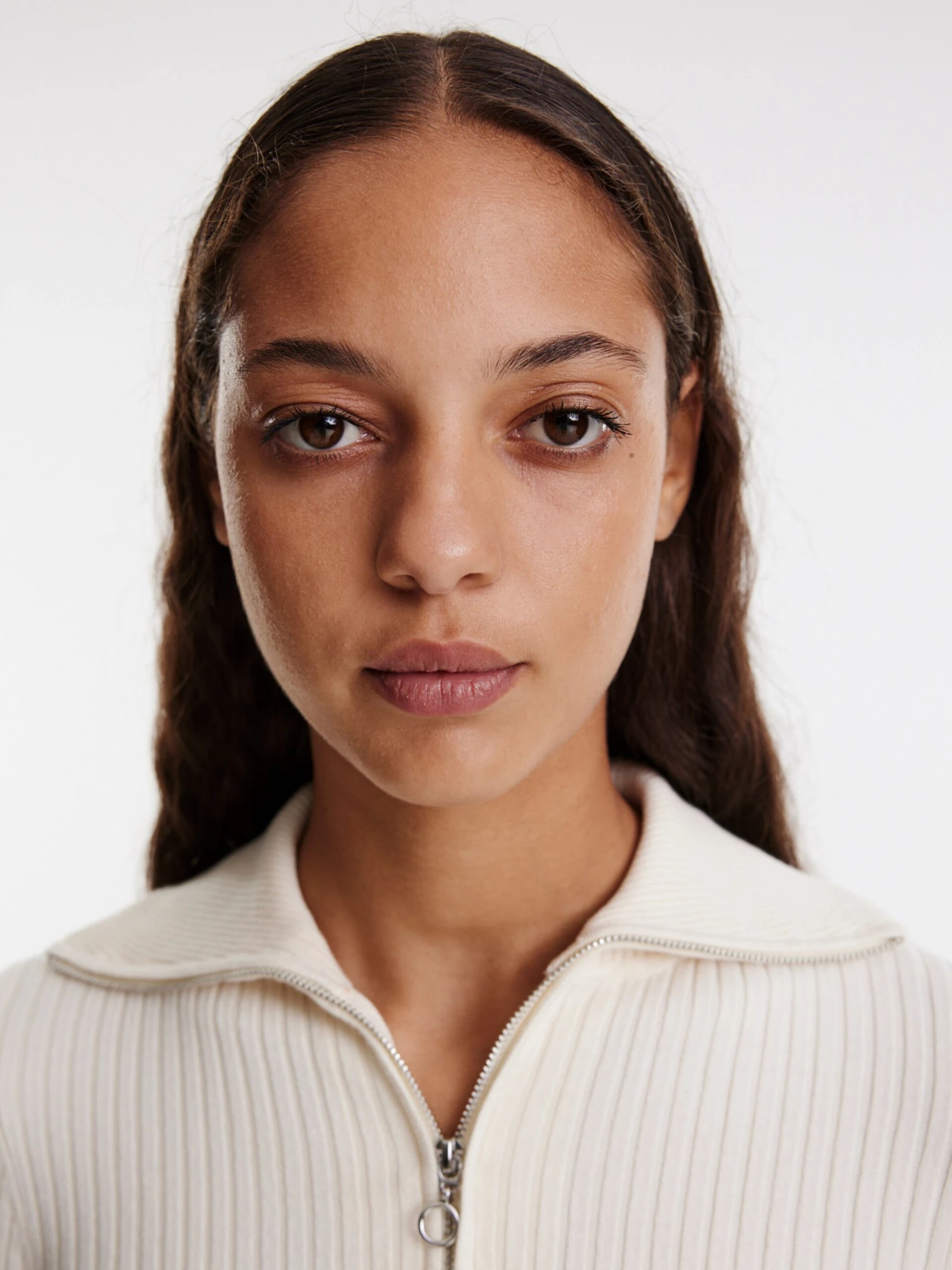 EDITED Coltruien Trui Fritzi Dames Beige / Wit 4 EDITED Coltruien Trui Fritzi Dames Beige / Wit - Afbeelding 2