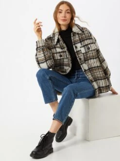 Comma Coltruien Slimfit Trui Dames Zwart -Winterkledingwinkel Voor Dames 9be1a73252b200456d27efb912a37eb5