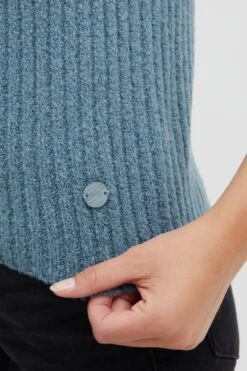 OXMO Truien Zonder Mouwen Trui Salis Dames Blauw -Winterkledingwinkel Voor Dames b0d6eaa1136744b2c2a238eb6ecee3ce