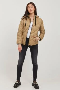 B.young Donsjassen Tussenjas BYAMAILA Dames Lichtbruin 10 B.young Donsjassen Tussenjas BYAMAILA Dames Lichtbruin -Winterkledingwinkel Voor Dames c6fc512ebb1fc32bf935072b837e0518