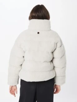 Nike Sportswear Winterjassen Winterjas Dames Crème -Winterkledingwinkel Voor Dames d3e6229ce81da68a358e2b0733a60474