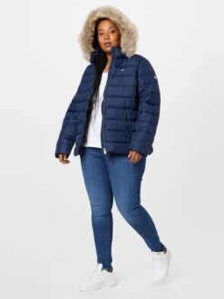 Tommy Jeans Curve Winterjassen Winterjas Dames Navy 11 Tommy Jeans Curve Winterjassen Winterjas Dames Navy -Winterkledingwinkel Voor Dames e37f919dbcab0a99bf77db6827053a68