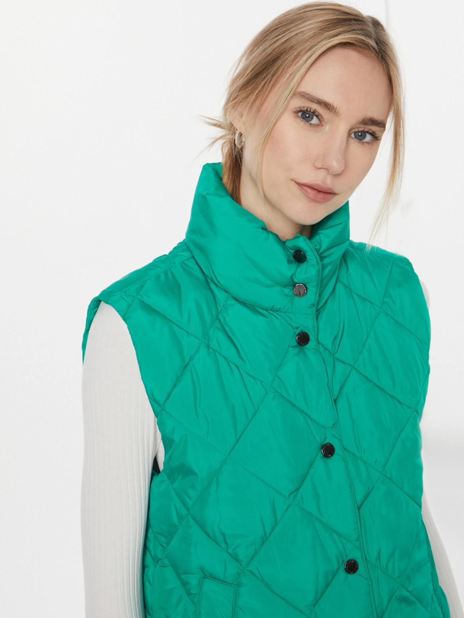 FREEQUENT Bodywarmers Bodywarmer OLGA Dames Groen 4 FREEQUENT Bodywarmers Bodywarmer OLGA Dames Groen - Afbeelding 2